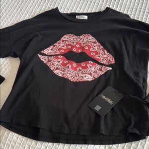 NEW LAUREN MOSHI Luella bandana print lips Graphic Long Sleeve Tee Sz small